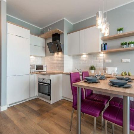 P&O Apartments Expo XXI - At 12B Ordona Street Varsovie Extérieur photo